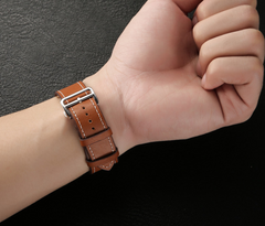 Leather Belt for Apple Watch Series 8/7/6/SE/5/4/3/2/1