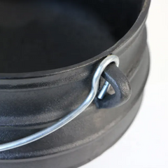 Classic Style BBQ Cast Iron Potjie 3 Legged Pot South African Pot - Different Size Options