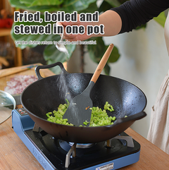 36cm Cast Iron Wok with Wooden Lid